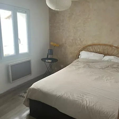 Petite Maison Aux Conches 度假居 *