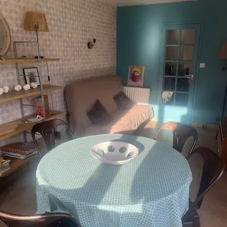 Holiday home Petite Maison Aux Conches Longeville-sur-Mer