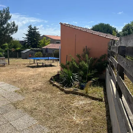 Petite Maison Aux Conches Holiday home *
